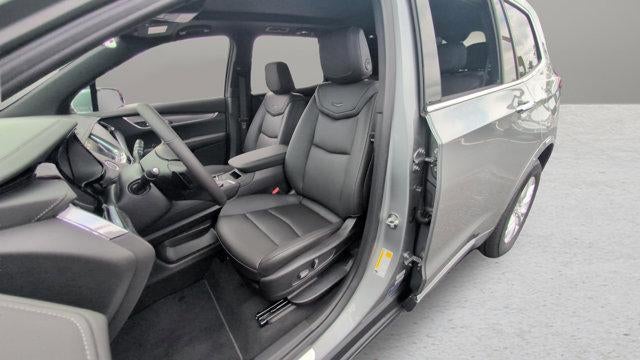 2025 Cadillac XT6 Luxury