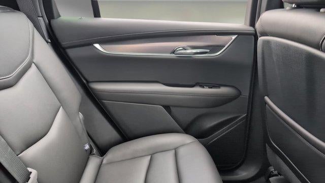 2025 Cadillac XT6 Luxury