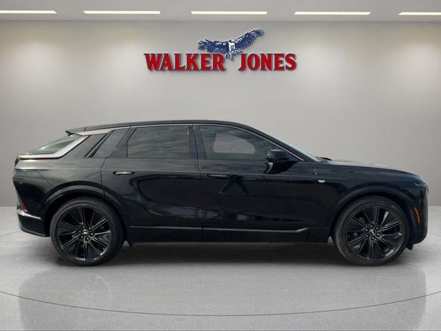2024 Cadillac LYRIQ Sport 3