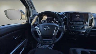 2023 Nissan Titan SV