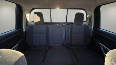 2023 Nissan Titan SV