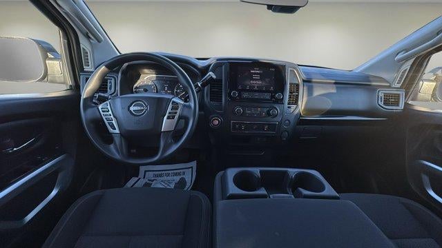2023 Nissan Titan SV