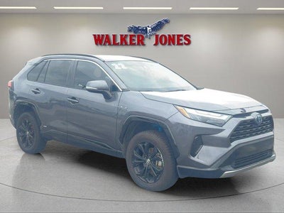 2022 Toyota RAV4 Hybrid SE