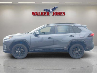 2022 Toyota RAV4 Hybrid SE