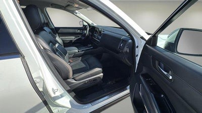 2023 Nissan PATHFINDER Base