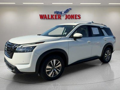 2023 Nissan PATHFINDER Base