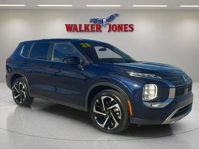 2024 Mitsubishi Outlander SE