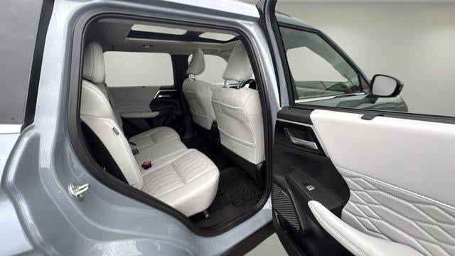 2025 Mitsubishi Outlander SEL