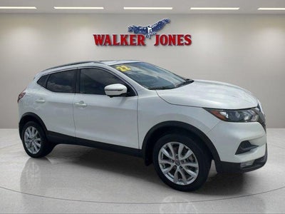 2022 Nissan Rogue Sport SV