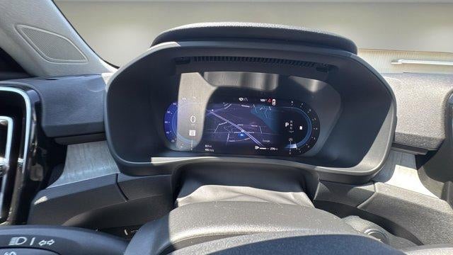 2024 Volvo XC40 Core Bright Theme