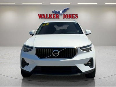 2024 Volvo XC40 Core Bright Theme