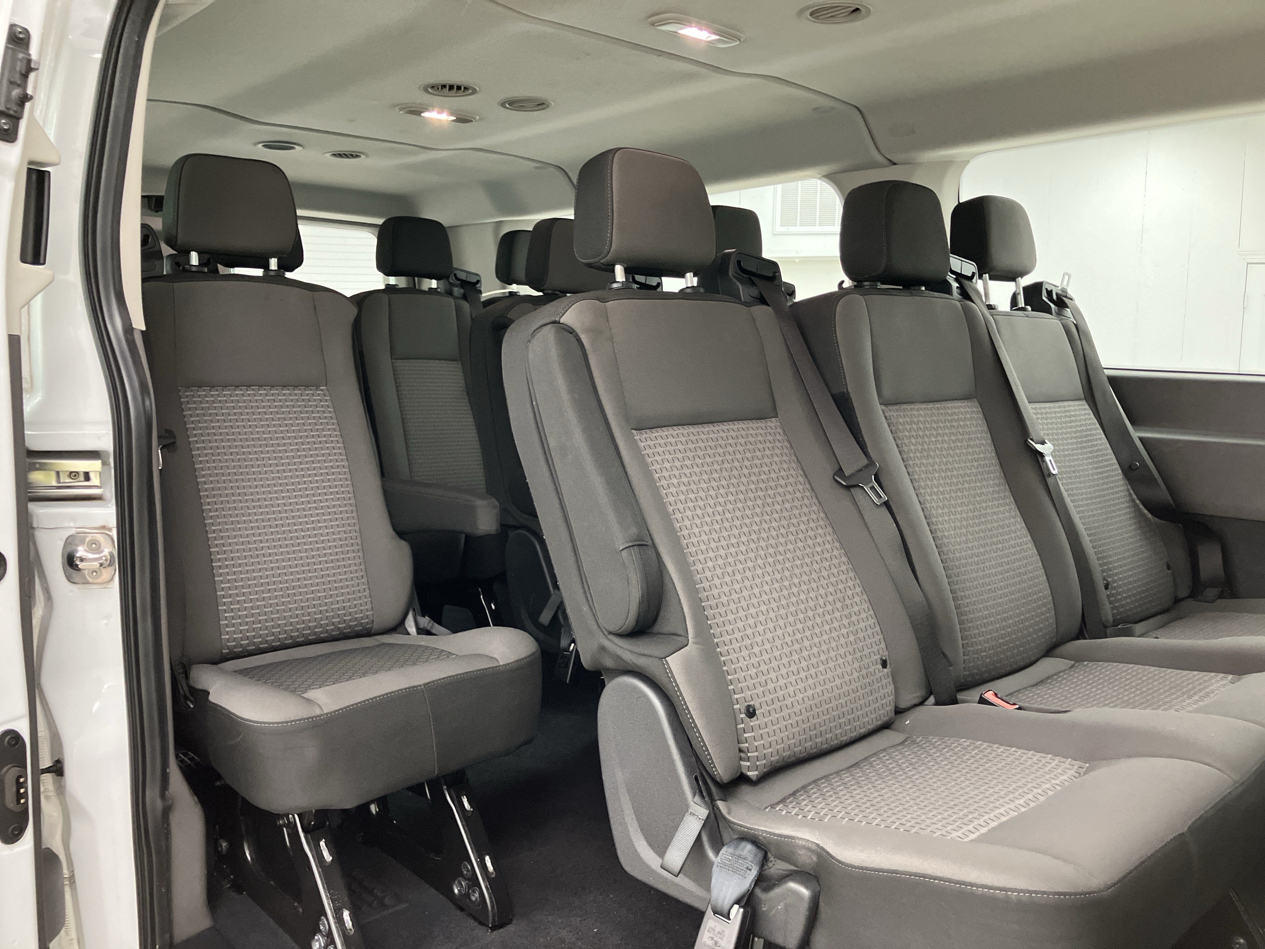 2024 Ford Transit Passenger Wagon XL