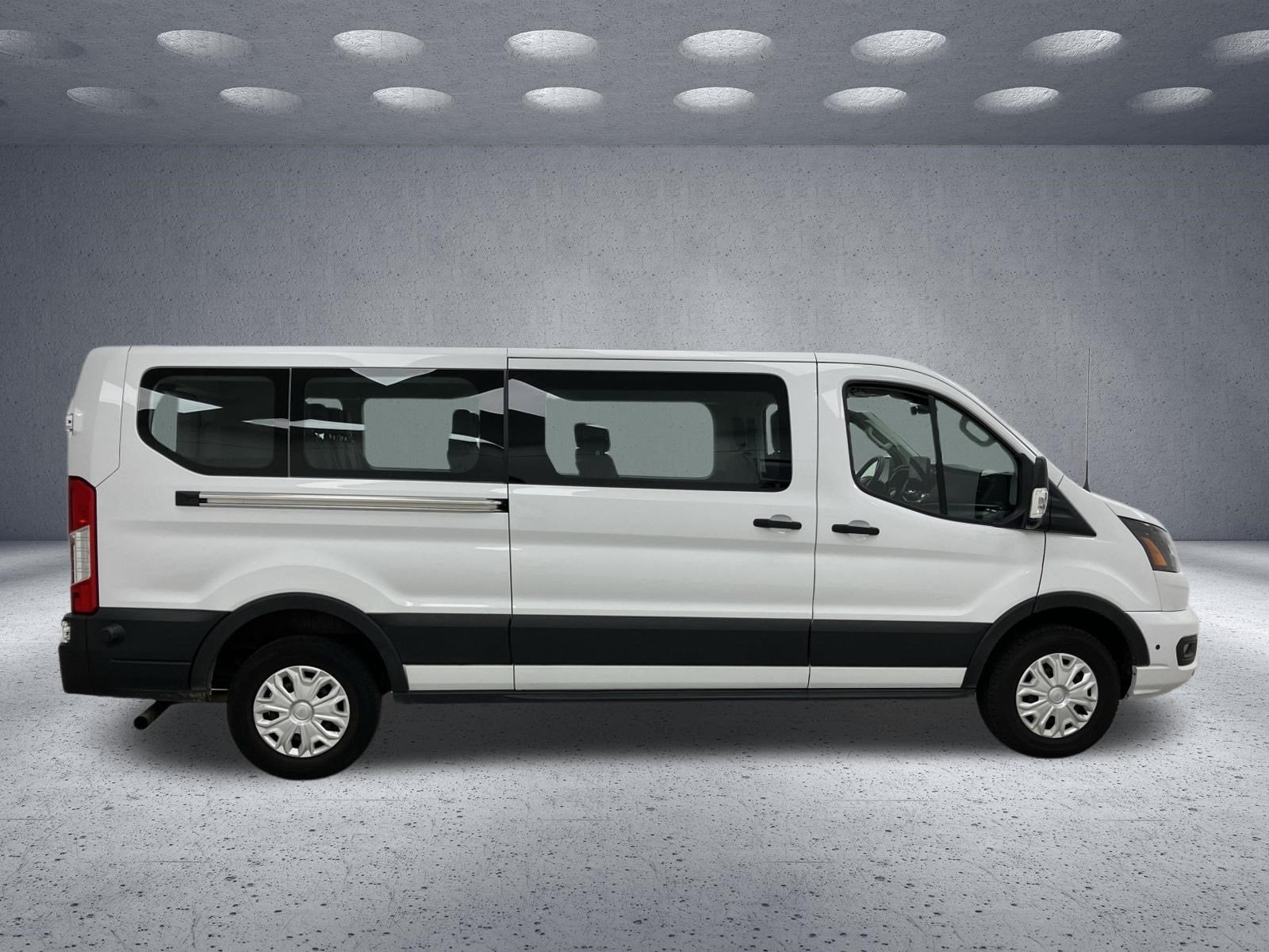 2024 Ford Transit Passenger Wagon XL