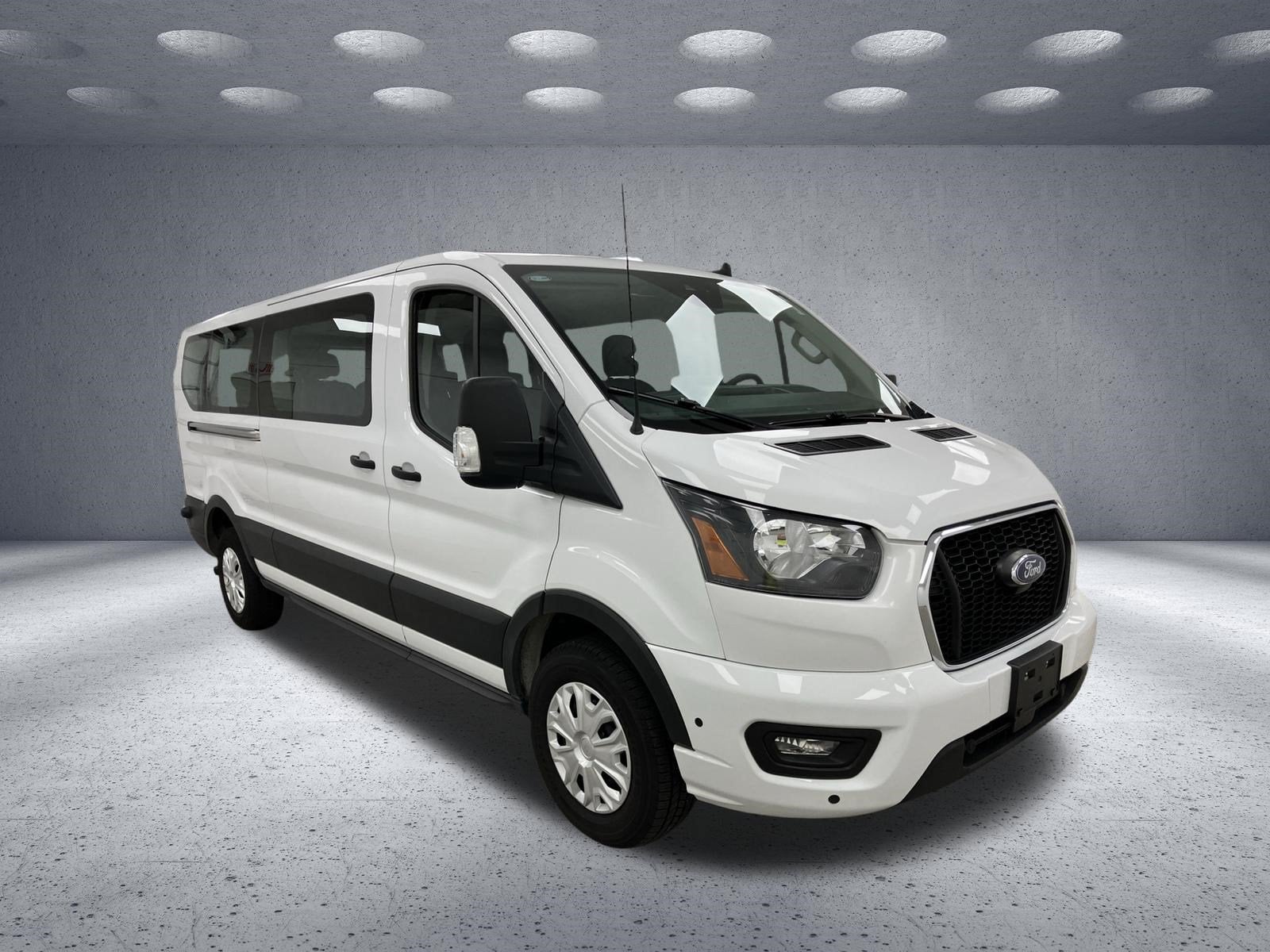 2024 Ford Transit Passenger Wagon XL