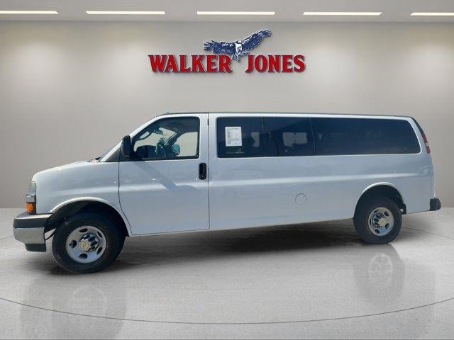 2024 Chevrolet Express Passenger 3500 1LT