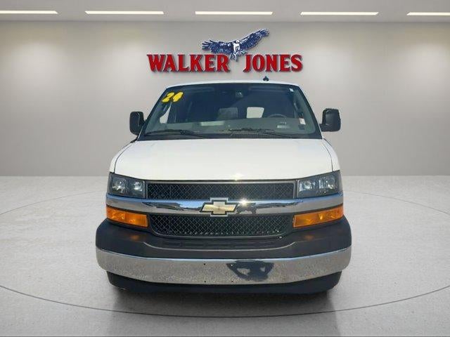 2024 Chevrolet Express Passenger 3500 1LT