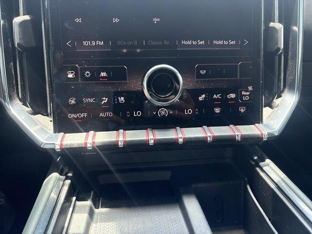 2024 GMC Acadia AT4
