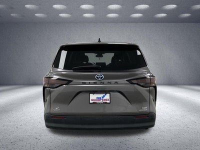 2024 Toyota Sienna XLE