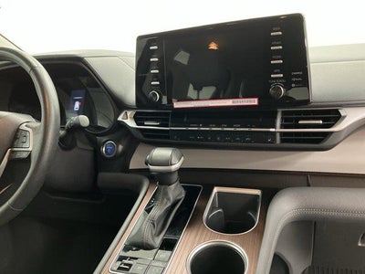 2024 Toyota Sienna XLE