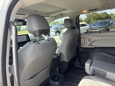 2024 Toyota Sienna XLE