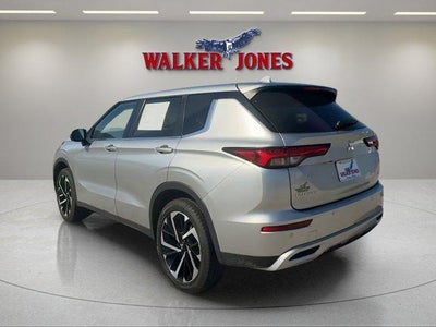 2024 Mitsubishi Outlander SE