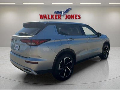 2024 Mitsubishi Outlander SE
