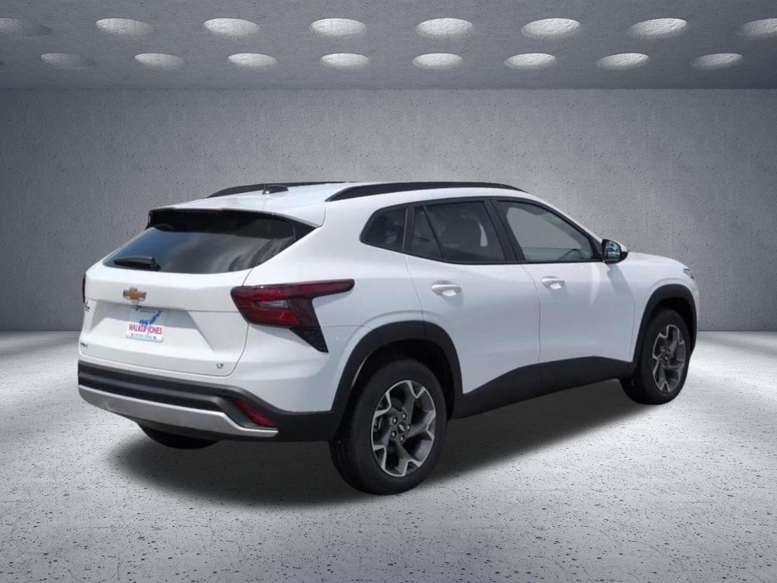 2026 Chevrolet Trax LT - Photo 7