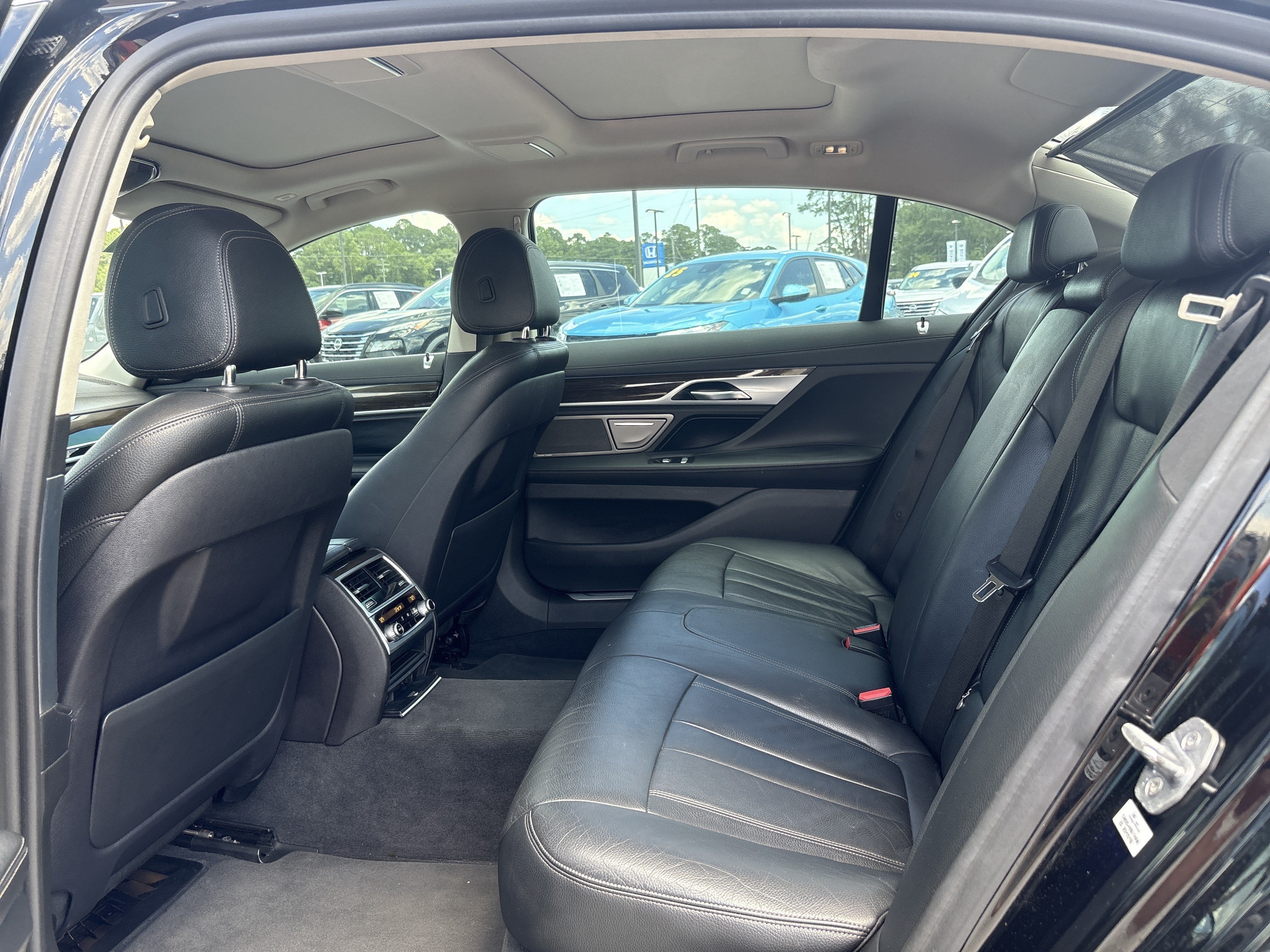 2019 BMW 7 Series 740i
