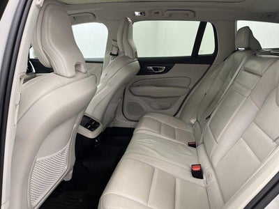 2020 Volvo V60 Cross Country Base