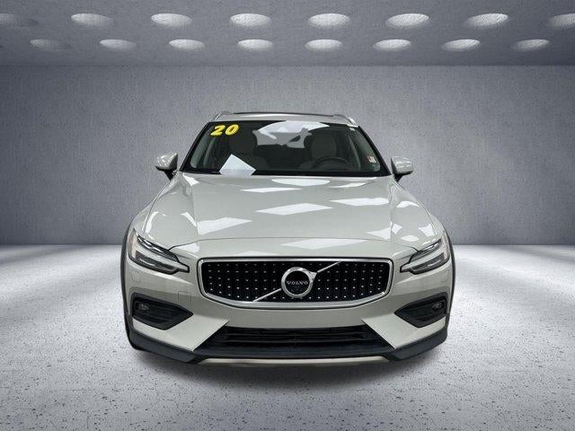 2020 Volvo V60 Cross Country Base